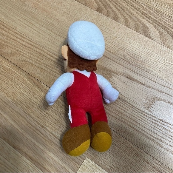 Nintendo Super Mario Plush Stuffed Figure Doll - Picture 4 of 4